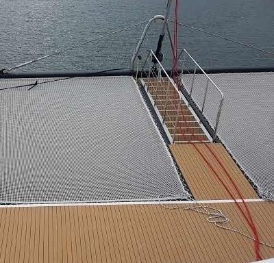 Trampolines de Proa / Multicasco