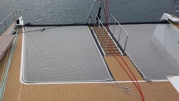 Trampolines de Proa / Multicasco